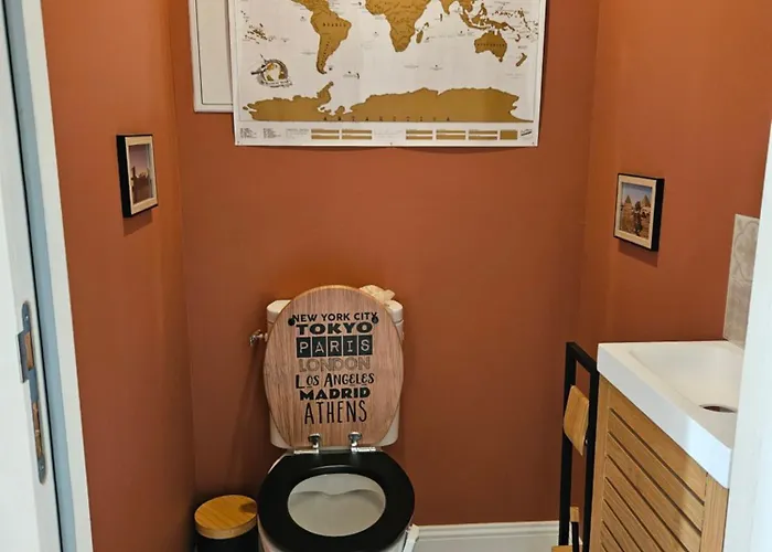 Pleine De Charme Face A La Muraille Romaine Et Face A La Cathedrale 民宿